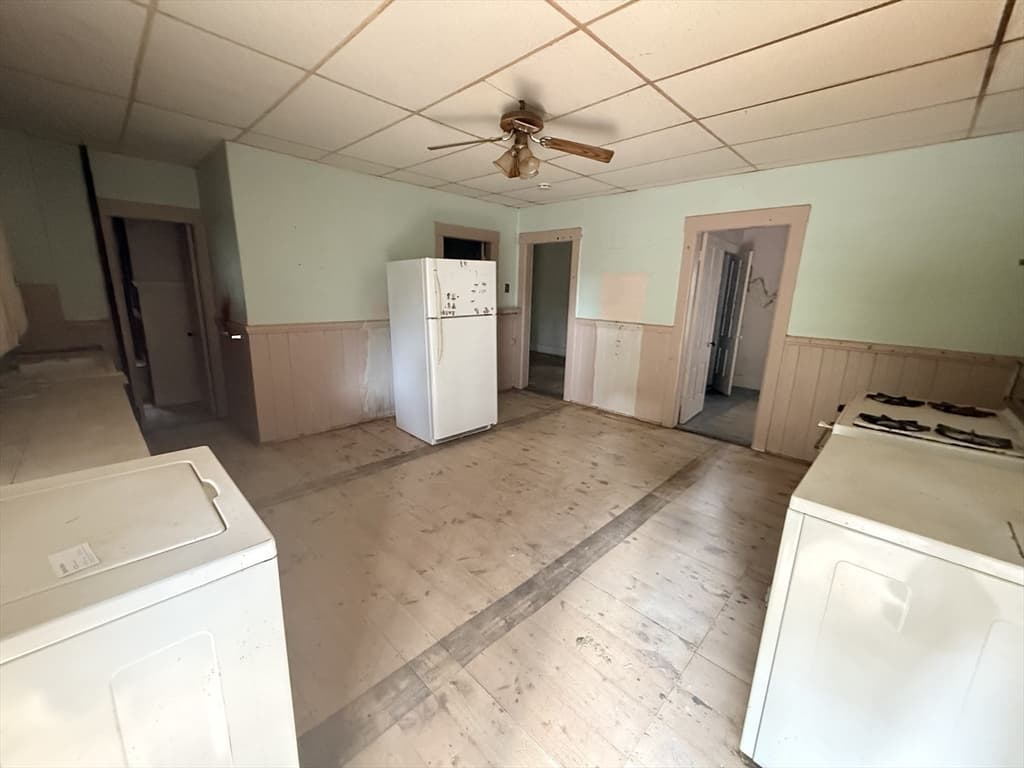 3 Family at 127 Cliff St, Southbridge MA 01550, Southbridge, photo 9 of 29