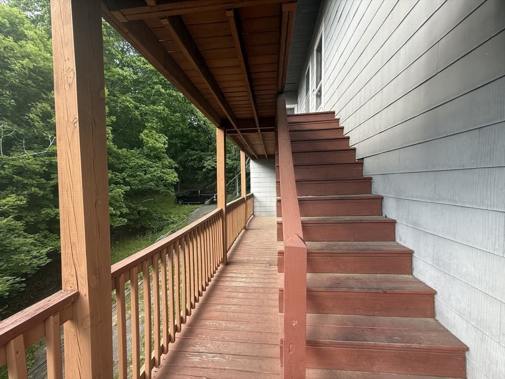 3 Family at 127 Cliff St, Southbridge MA 01550, Southbridge, photo 19 of 29