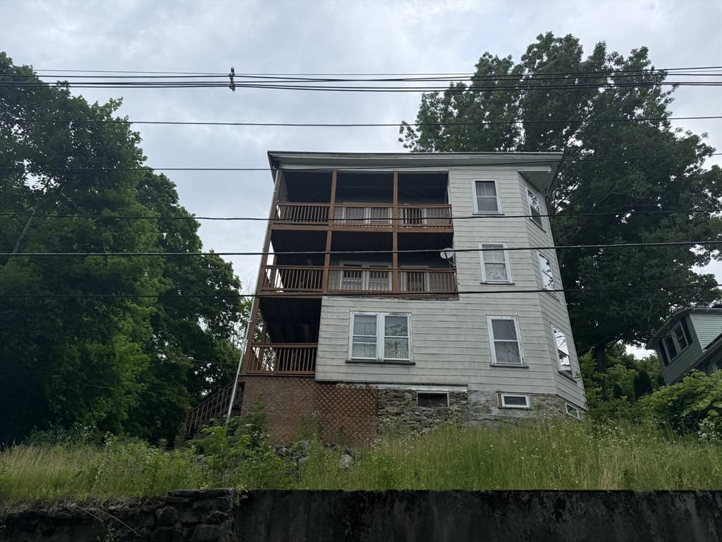 3 Family at 127 Cliff St, Southbridge MA 01550, Southbridge, photo 29 of 29