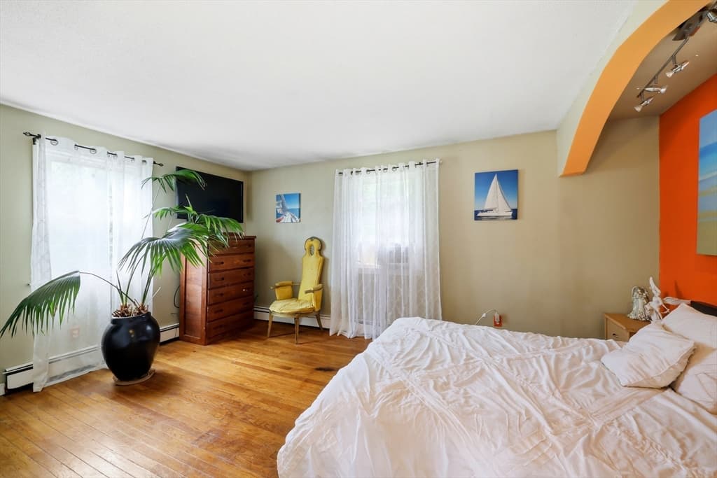 23 Phelps St, Easthampton MA 01027 photo 17