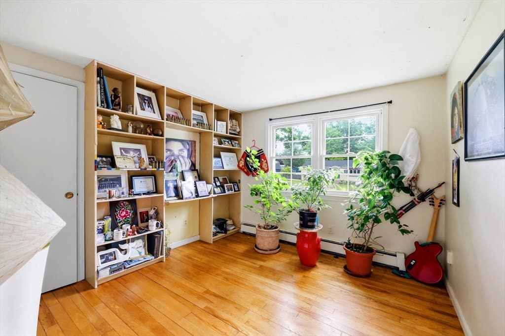 23 Phelps St, Easthampton MA 01027 photo 22