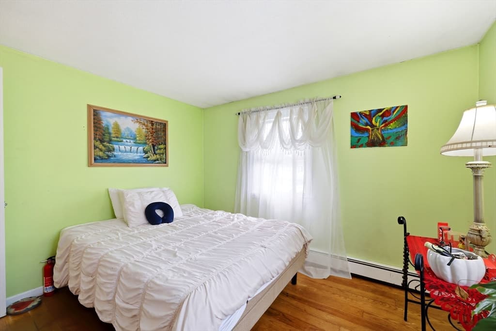 23 Phelps St, Easthampton MA 01027 photo 20