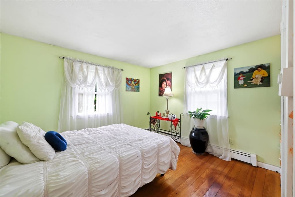 23 Phelps St, Easthampton MA 01027 photo 19