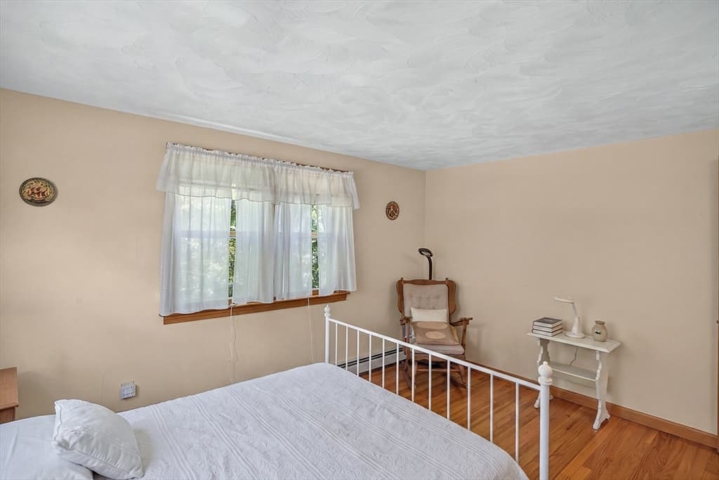 Multi Family at 1021 Route 6a, Dennis MA 02638, photo 16 of 39