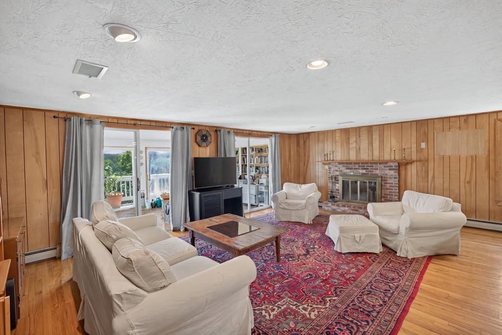 Multi Family at 1021 Route 6a, Dennis MA 02638, photo 20 of 39