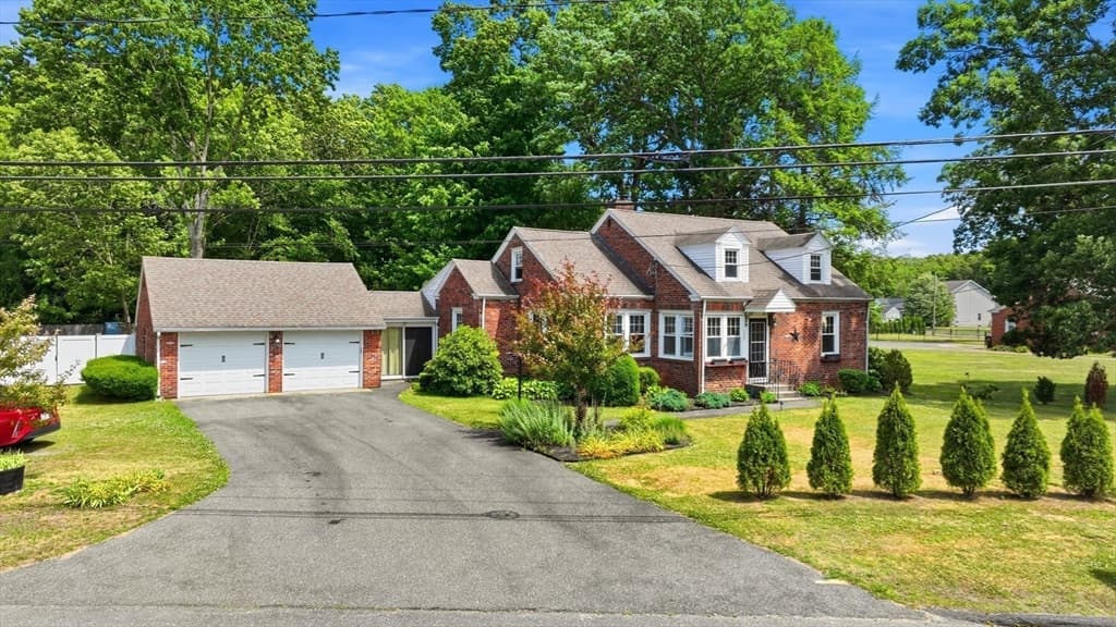 115 Poplar Street, Agawam MA 01030
