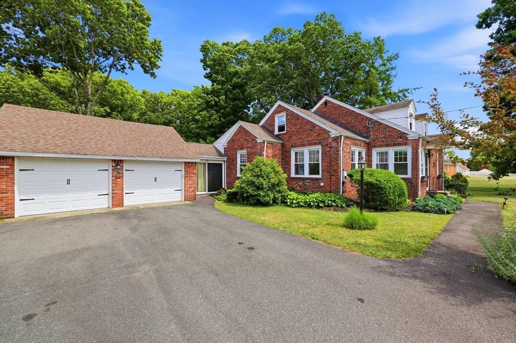 Single Family Residence at 115 Poplar Street, Agawam MA 01030, Agawam, photo 37 of 39