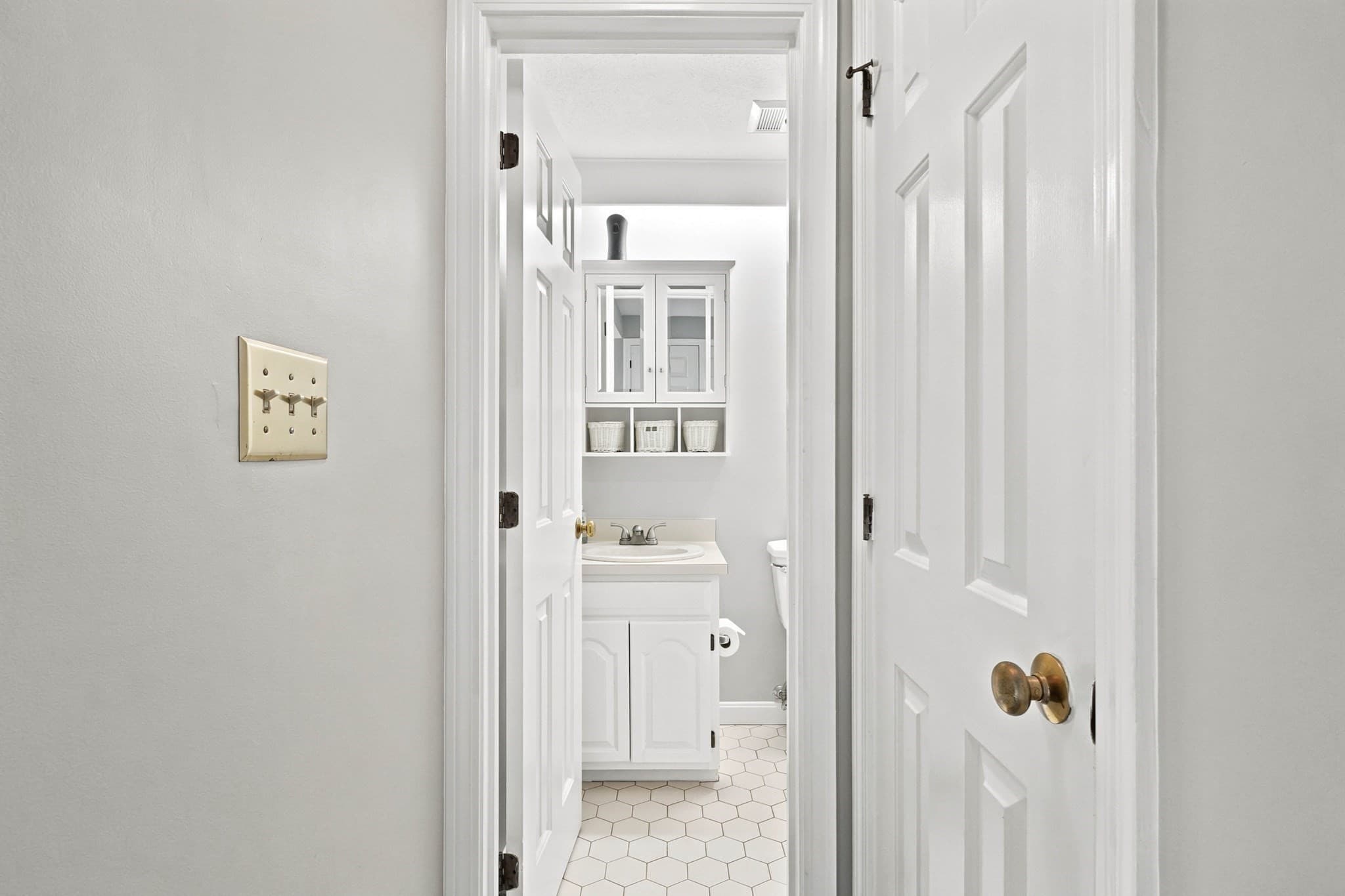 Condominium at 2604 Lewis O Gray Dr # 2604, Saugus MA 01906, photo 10 of 30