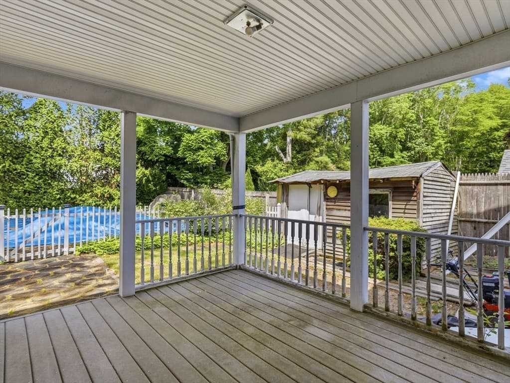 Single Family Residence at 4 Merrymount Dr., Dartmouth MA 02747, photo 38 of 42