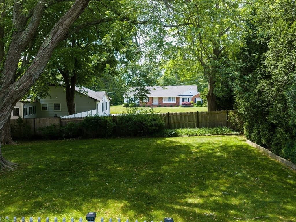 Single Family Residence at 4 Merrymount Dr., Dartmouth MA 02747, photo 41 of 42