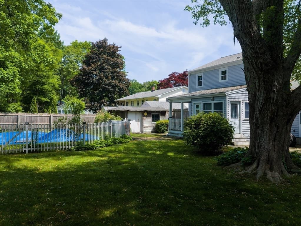 Single Family Residence at 4 Merrymount Dr., Dartmouth MA 02747, photo 40 of 42
