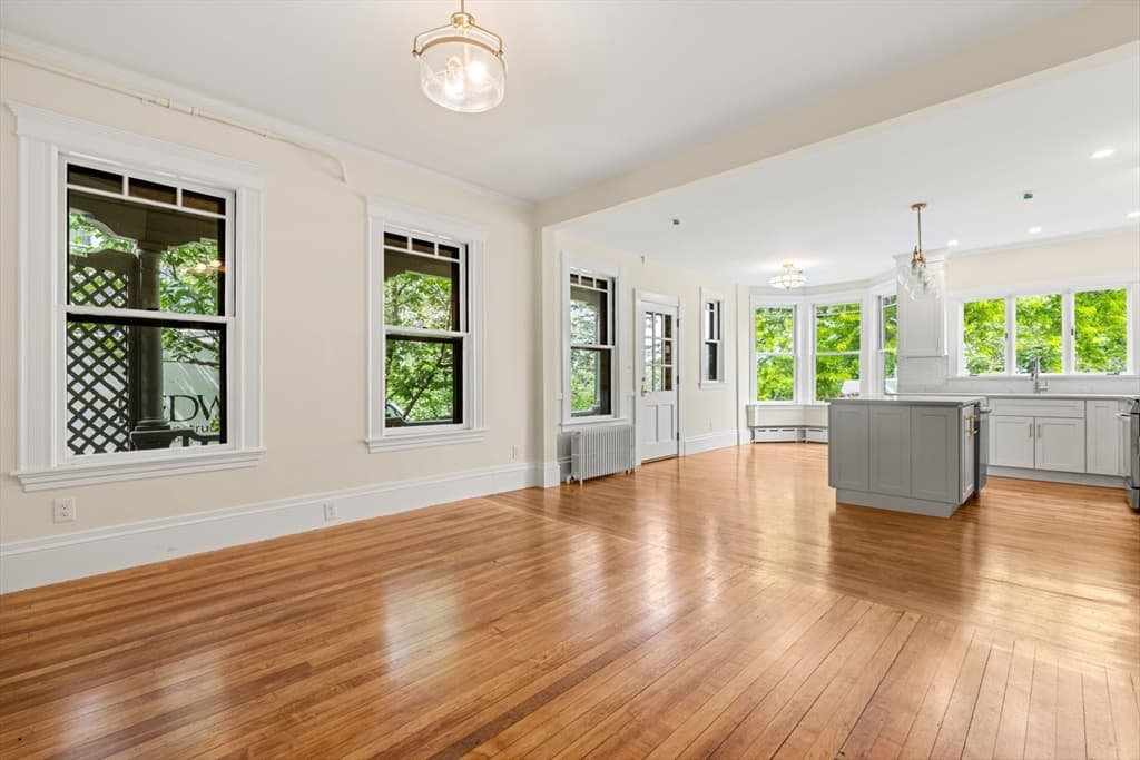 18 Loring Avenue # 1, Salem MA 01970