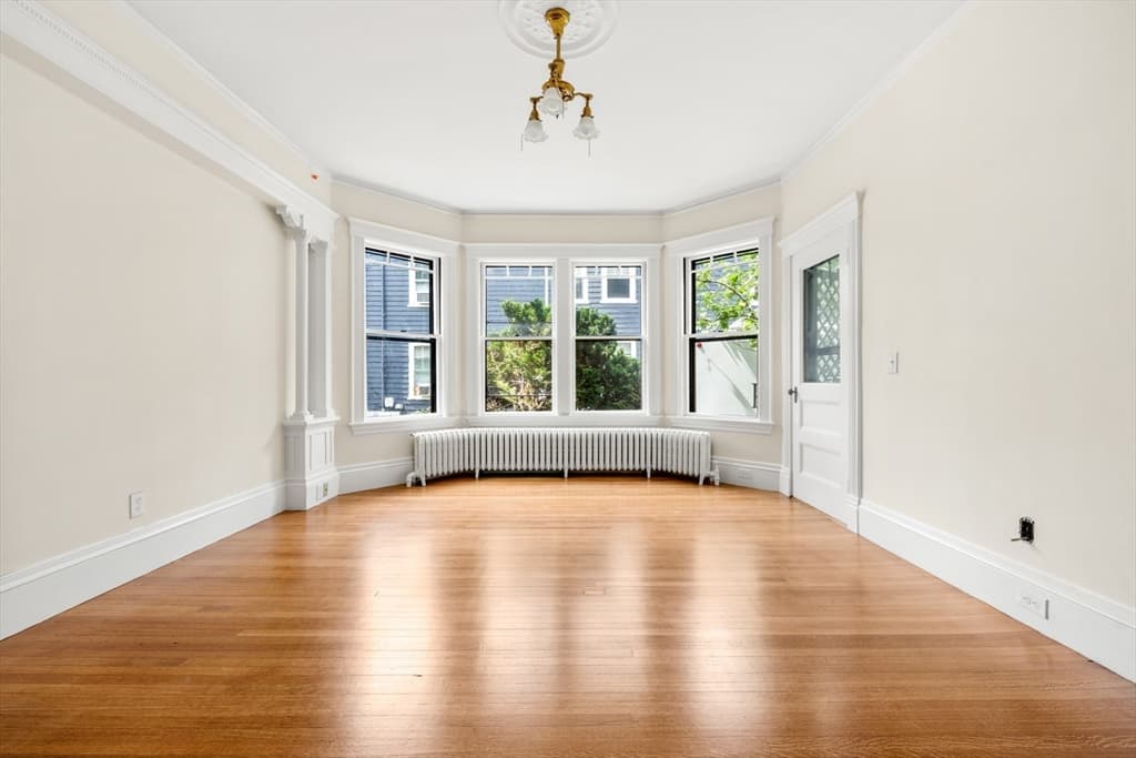 Condominium at 18 Loring Avenue # 1, Salem MA 01970, photo 18 of 32