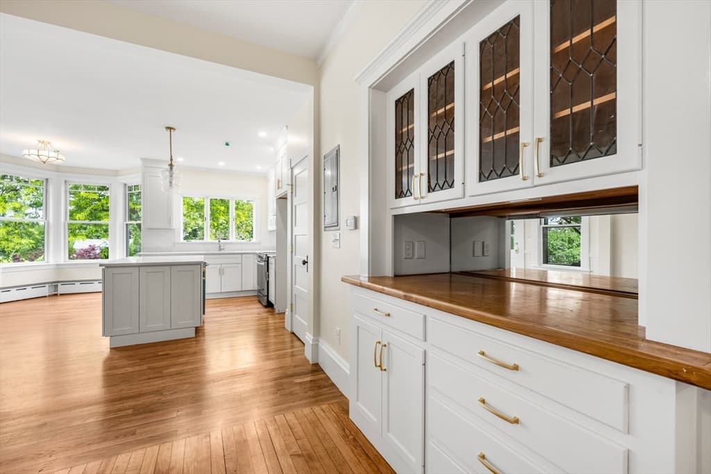 Condominium at 18 Loring Avenue # 1, Salem MA 01970, photo 11 of 32