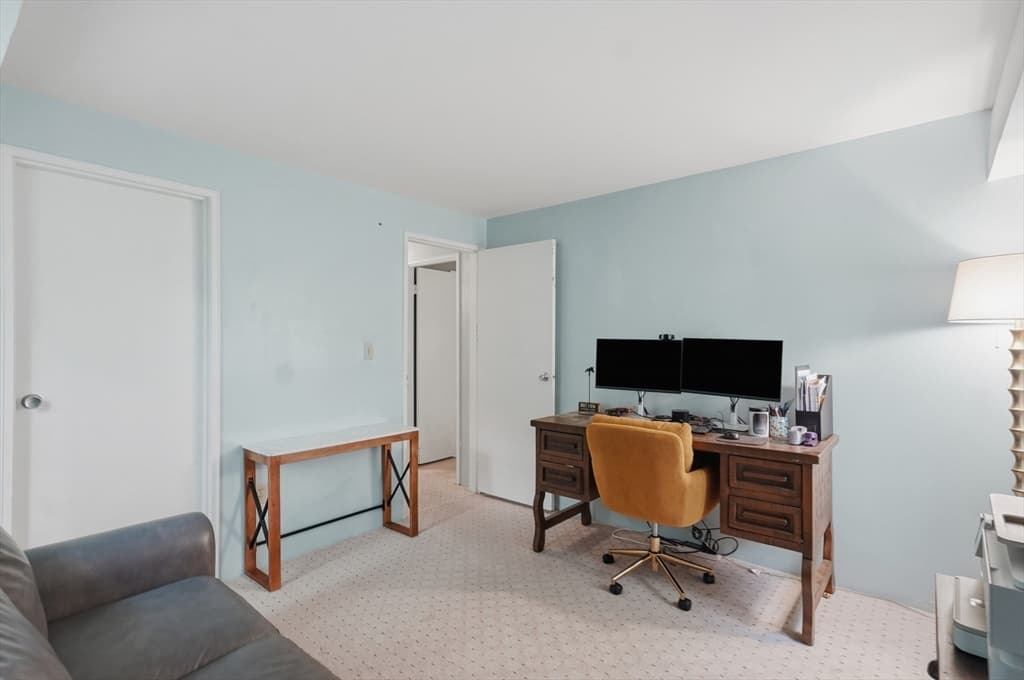 Condominium at 11 Silver Hill Lane # 6, Natick MA 01760, Natick, photo 11 of 24
