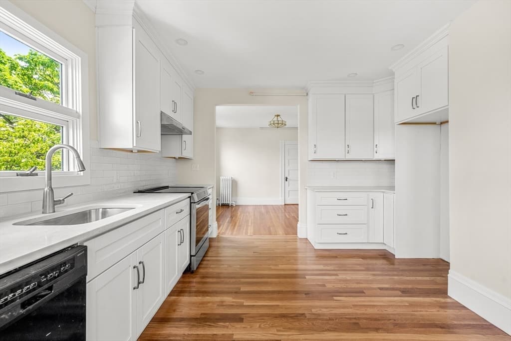 Condominium at 16 Loring Avenue # 2, Salem MA 01970, photo 9 of 25