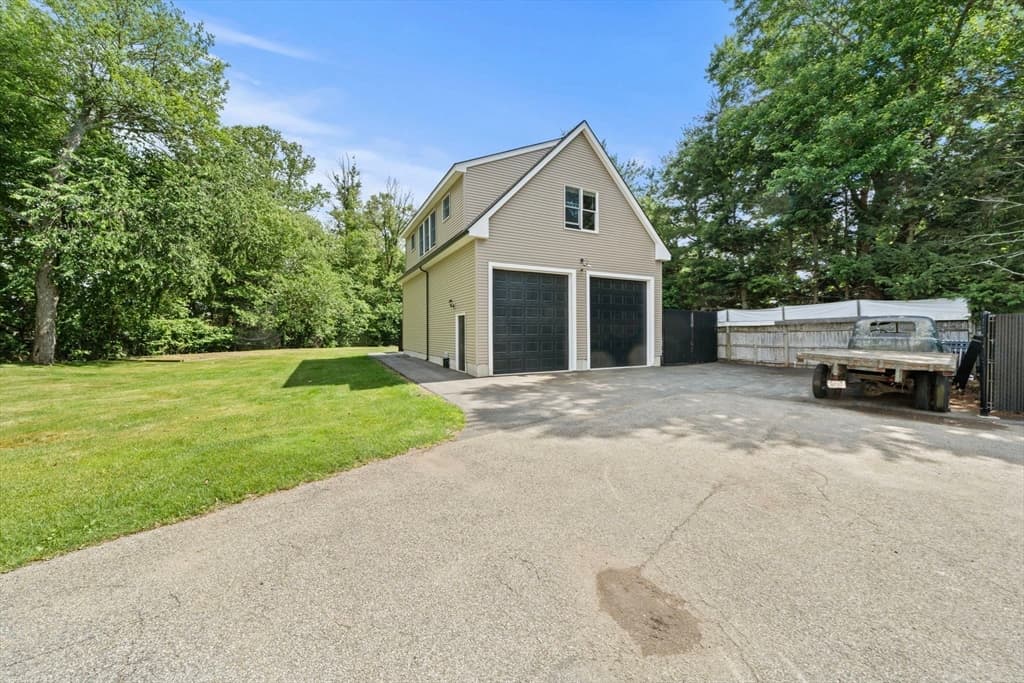 1 Toms Way, Stoneham MA 02180 photo 6