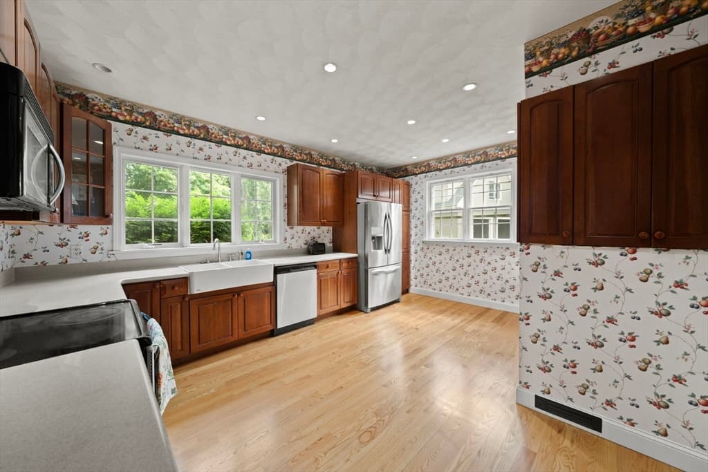 1 Toms Way, Stoneham MA 02180 photo 12