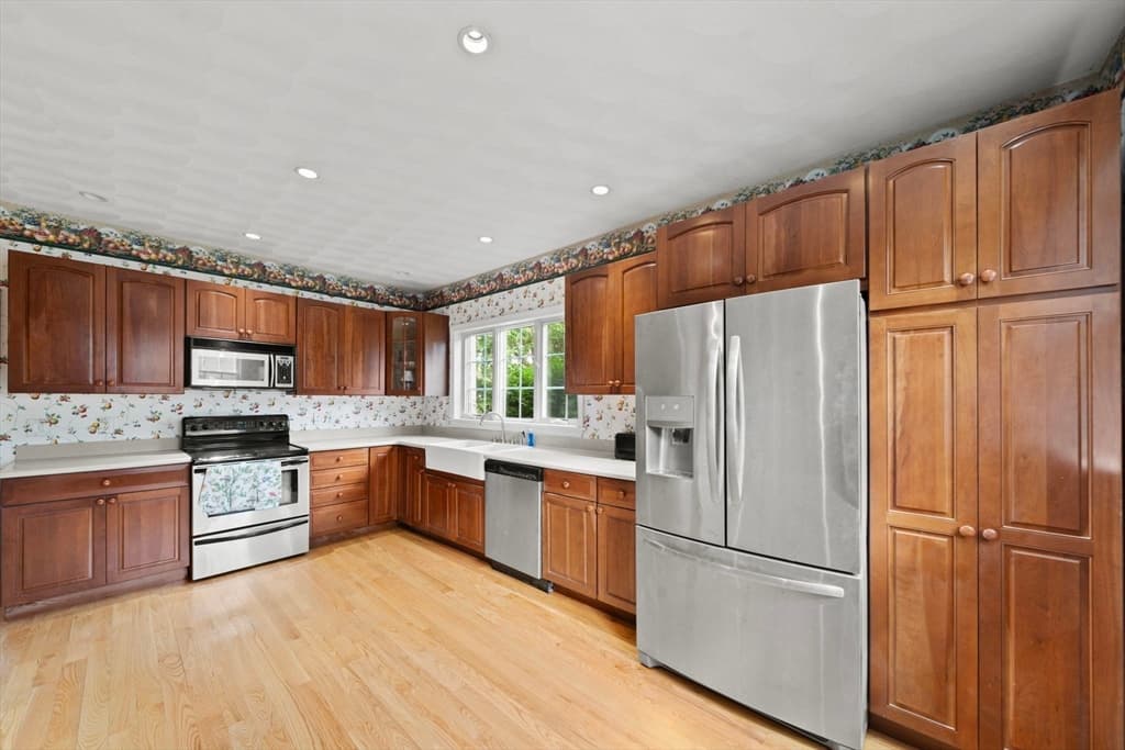 1 Toms Way, Stoneham MA 02180 photo 10