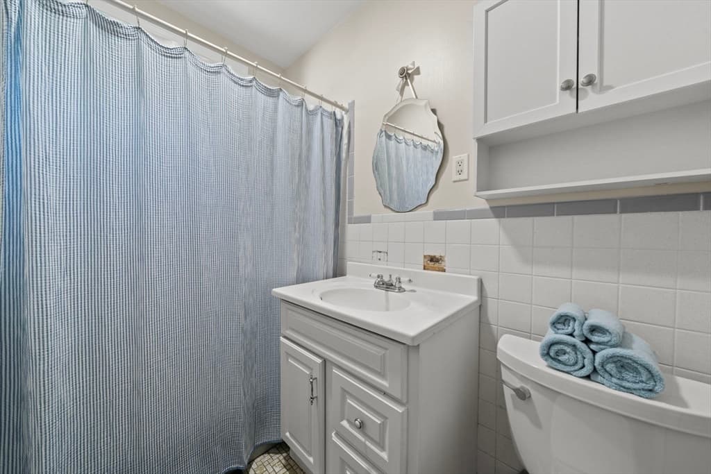 1 Toms Way, Stoneham MA 02180 photo 18