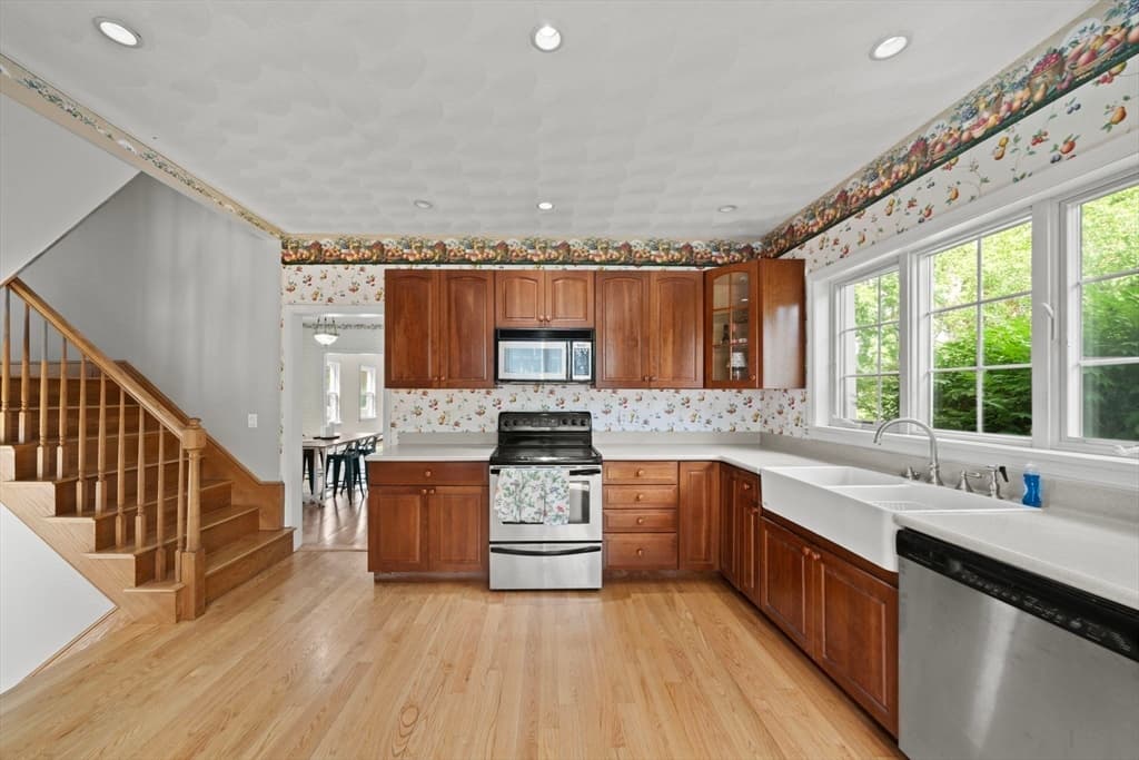 1 Toms Way, Stoneham MA 02180 photo 11