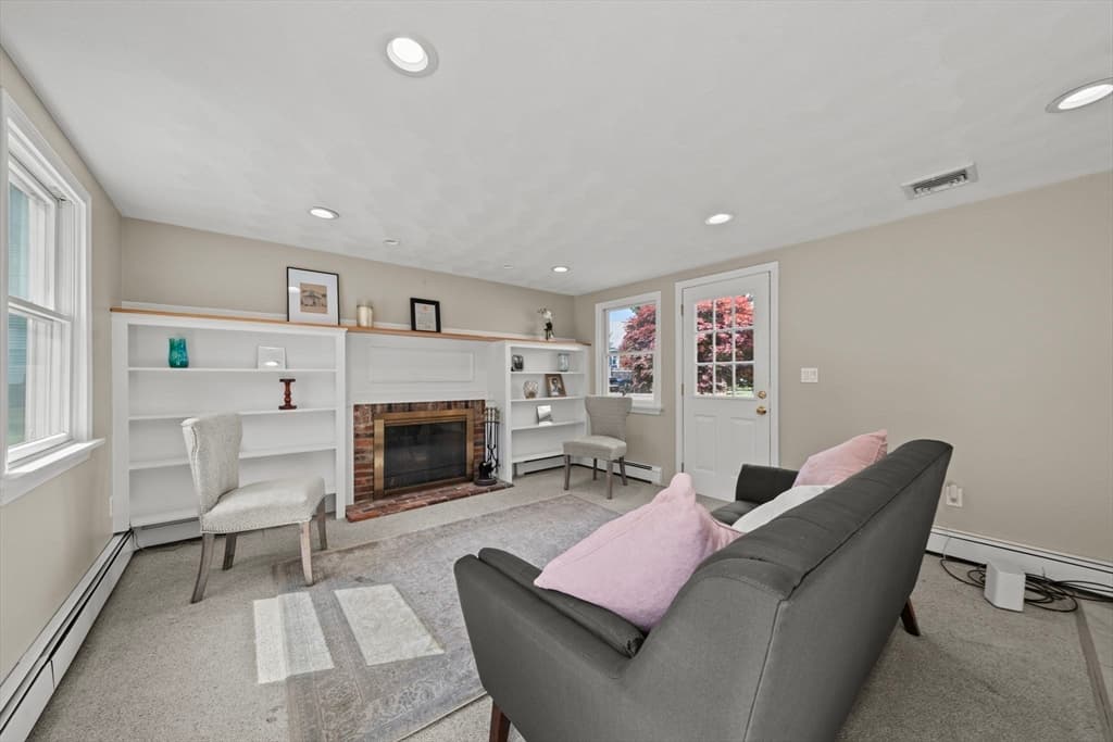 1 Toms Way, Stoneham MA 02180 photo 8