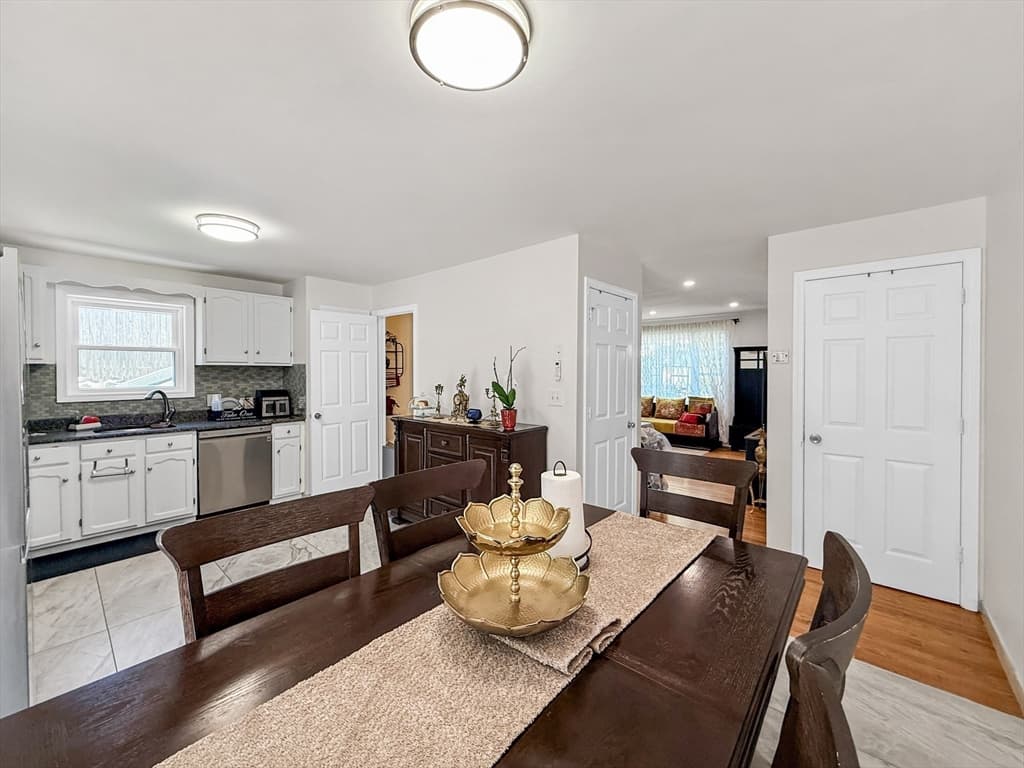 Condominium at 31 Wallace Cir # 31, Malden MA 02148, Malden, photo 13 of 42