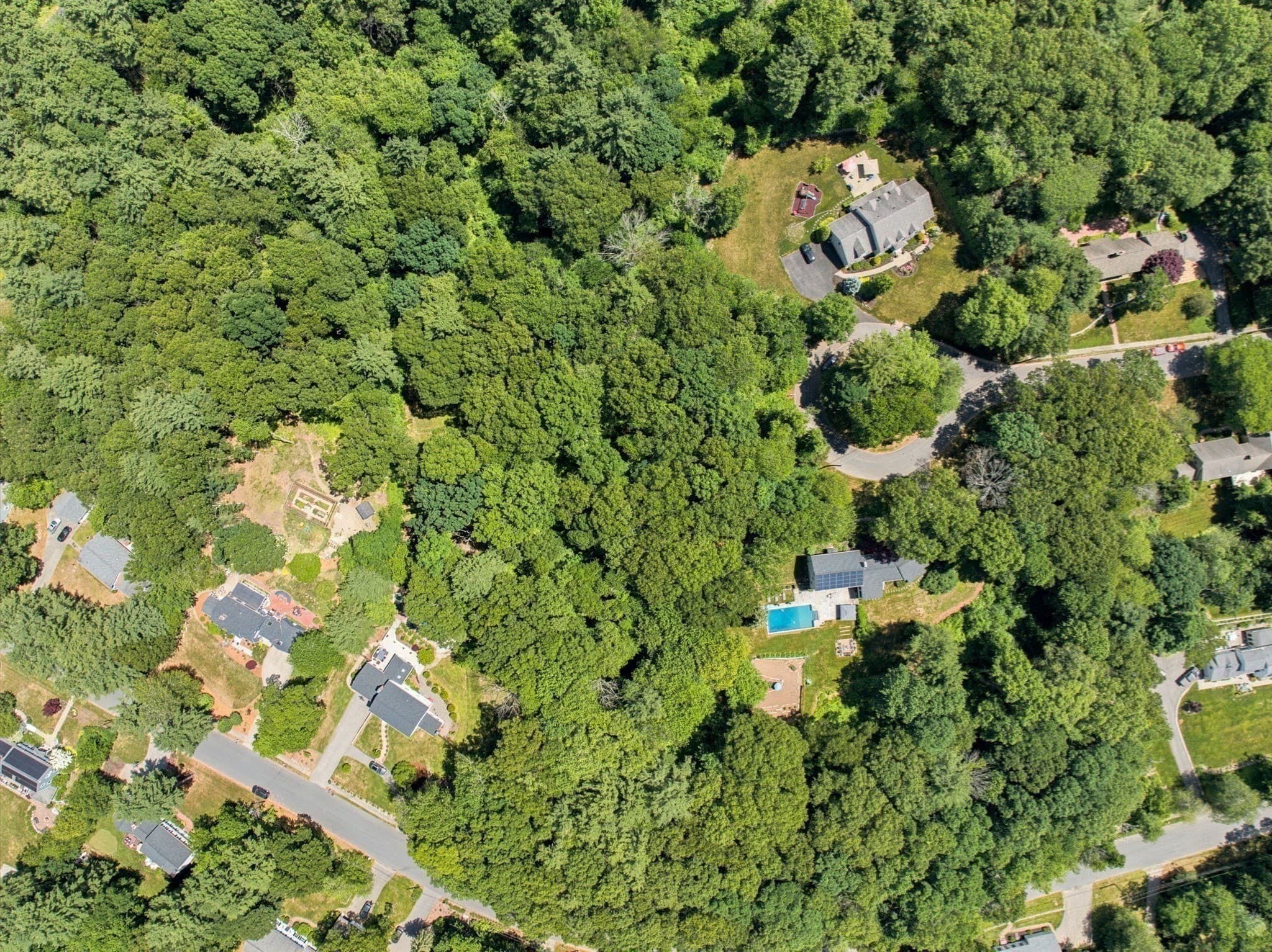 Residential at 73 Parsonage Ln, Topsfield MA 01983, photo 14 of 19