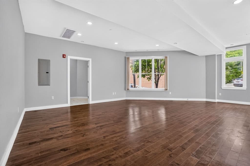 370 Beech St # 3, Boston MA 02131 photo 8