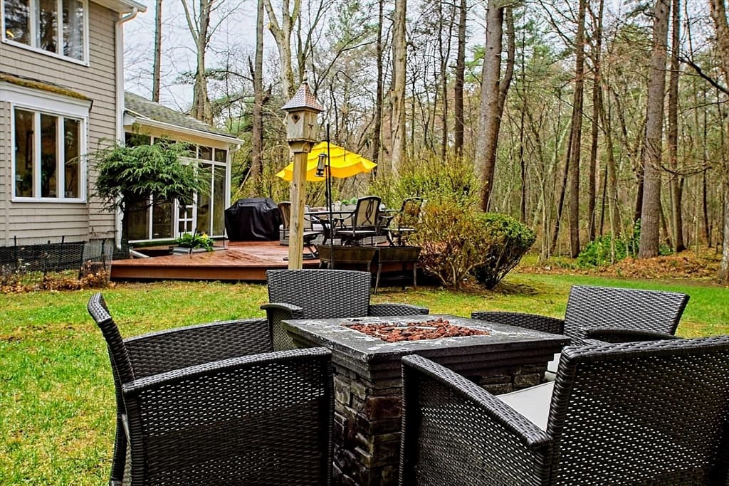 Single Family Residence at 2 Nottingham Dr, Raynham MA 02767, photo 6 of 36