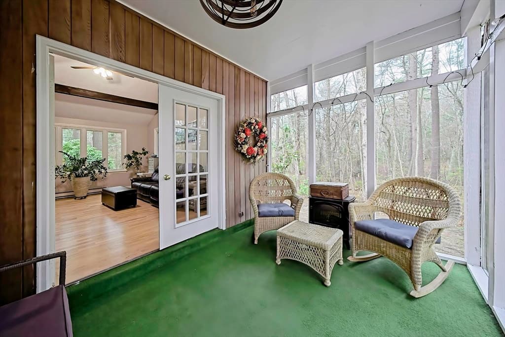 Single Family Residence at 2 Nottingham Dr, Raynham MA 02767, photo 9 of 36