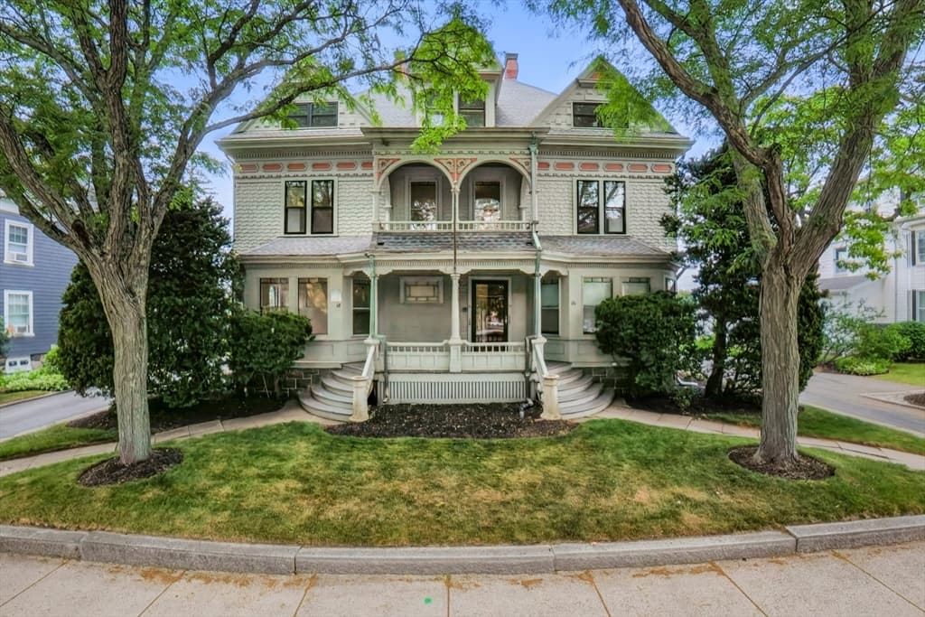 16 Loring Avenue # 3, Salem MA 01970