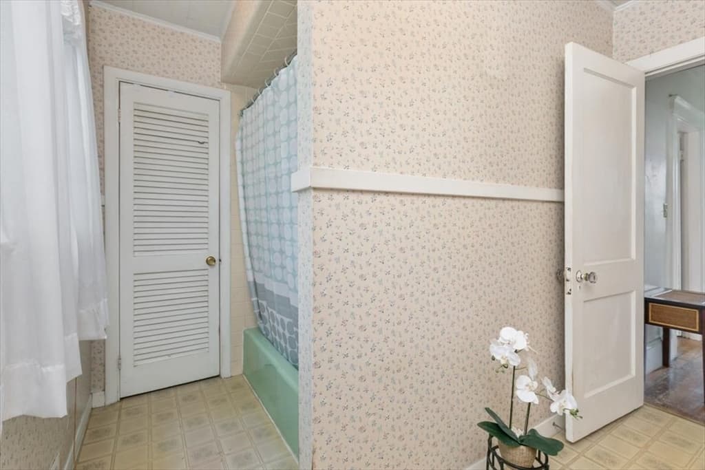 Single Family Residence at 29 Tower St, Methuen MA 01844, Methuen, photo 21 of 30
