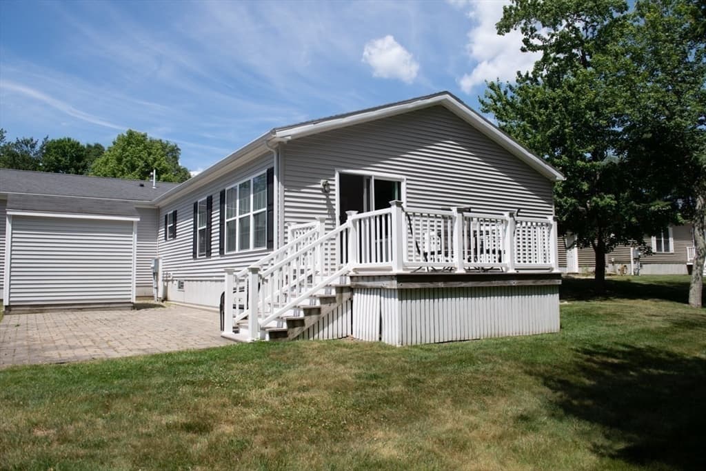 4 Leslie Court, Rockland MA 02370 photo 28