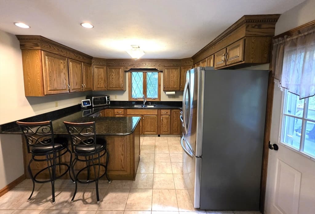 Single Family Residence at 142 Dudley Rd, Templeton MA 01468, Templeton, photo 3 of 26