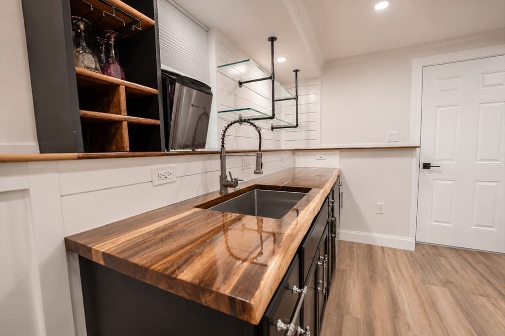4 Wilder Rd, Leominster MA 01453 photo 15