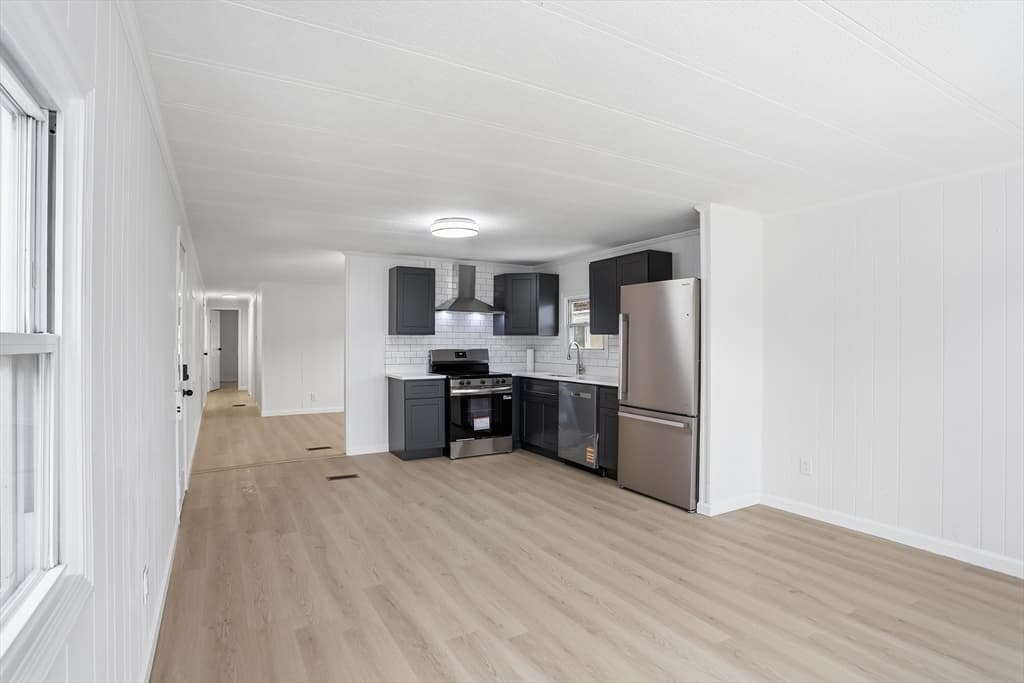 2 Ethel Ave, Marlborough MA 01752