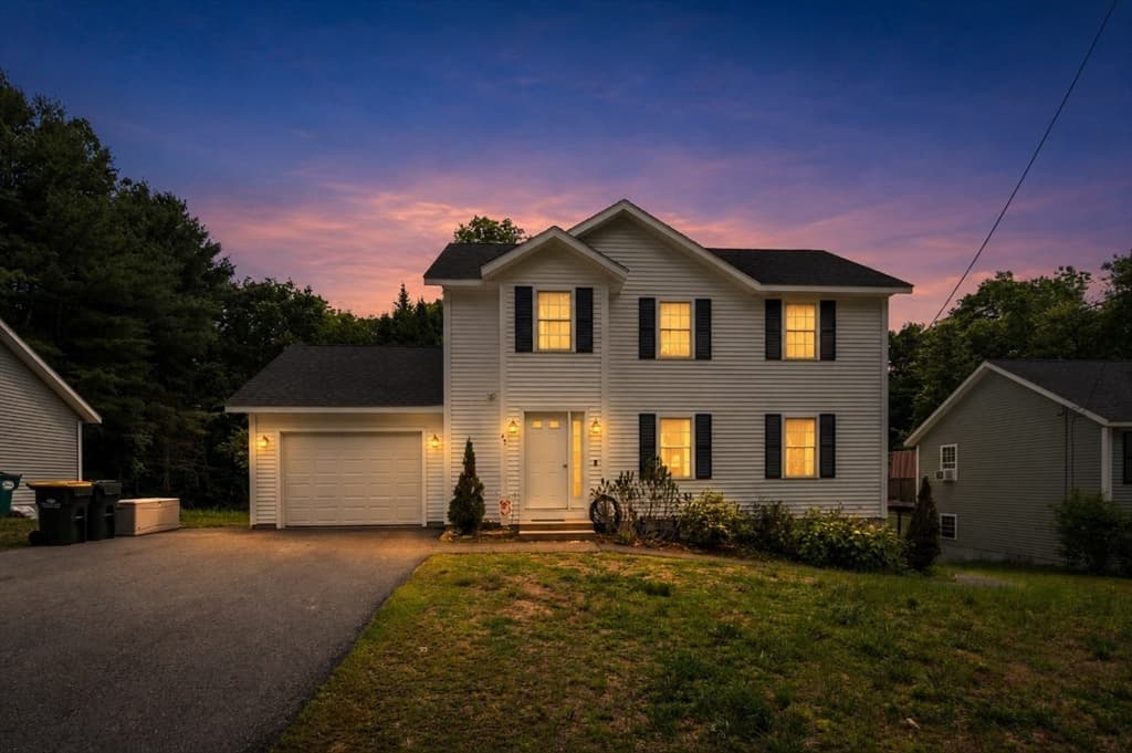 45 Chestnut St, Athol MA 01331