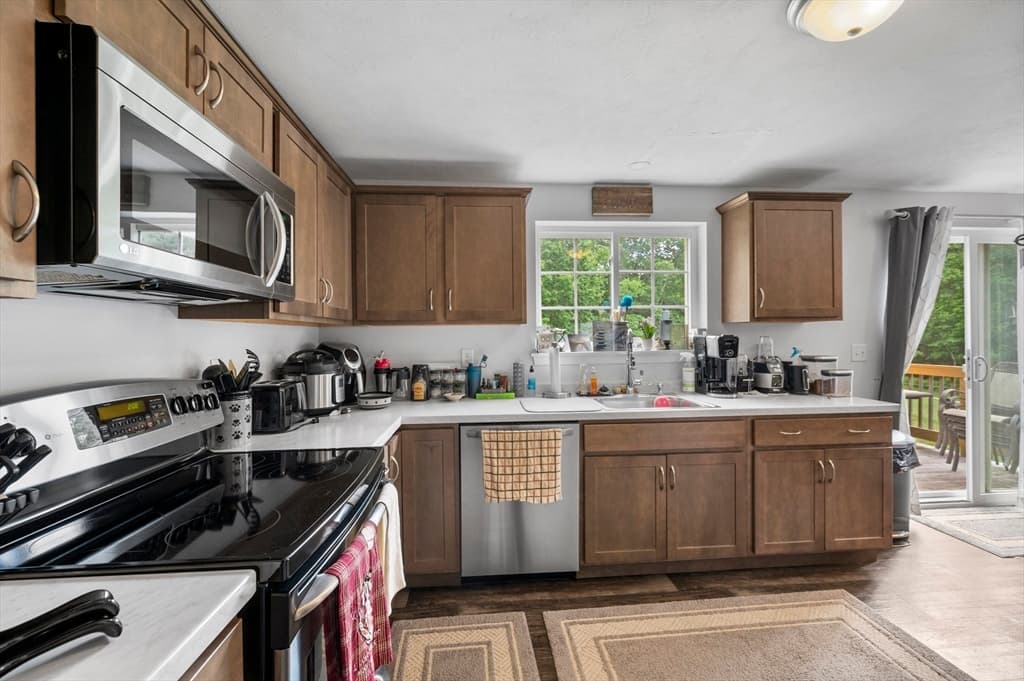 2 Family - 2 Units Up/Down at 45 Chestnut St, Athol MA 01331, photo 21 of 42