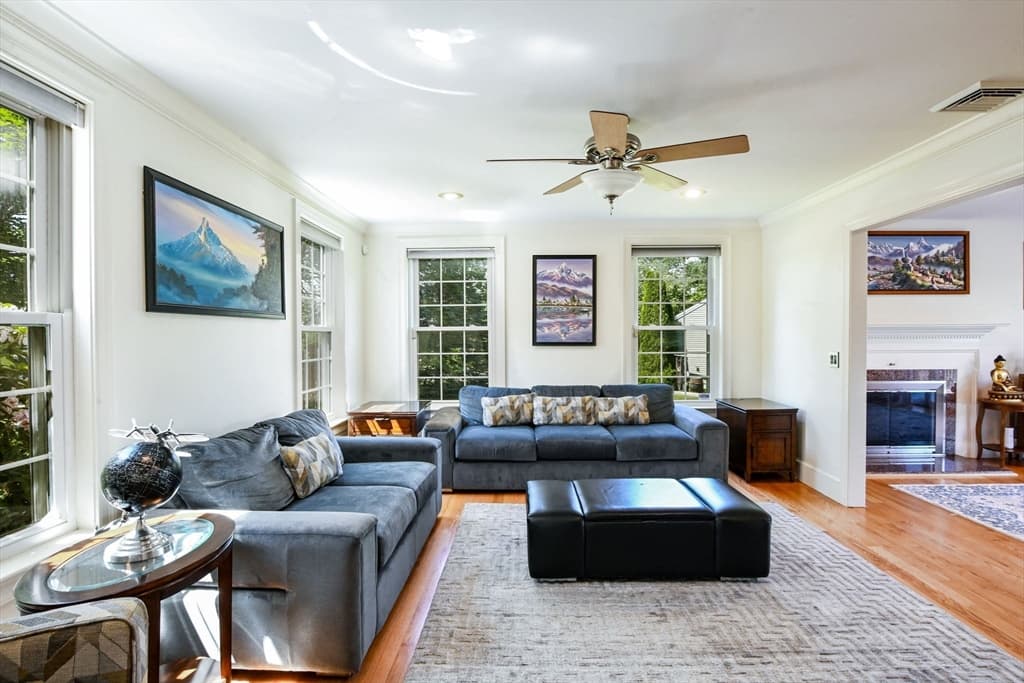 18 Stratford Dr, Dartmouth MA 02747 photo 4