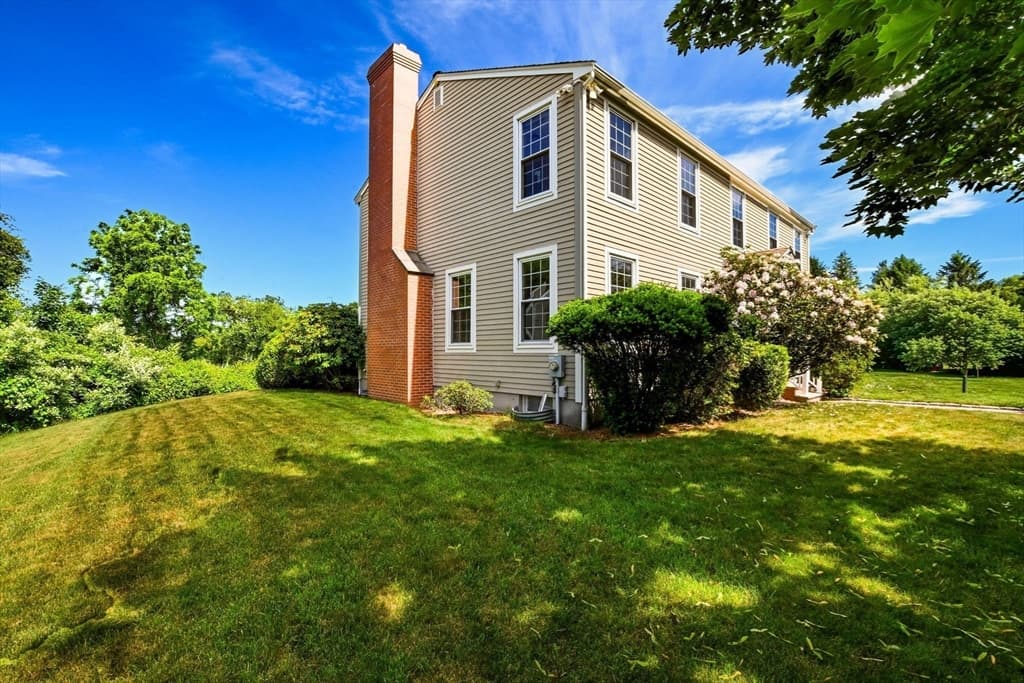18 Stratford Dr, Dartmouth MA 02747 photo 21