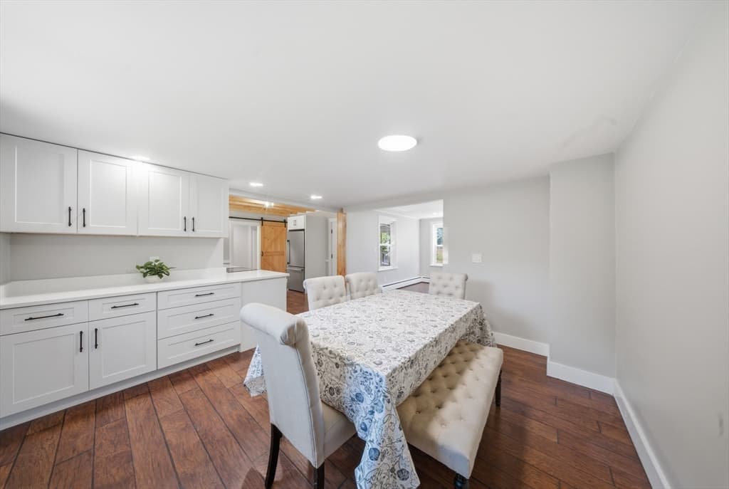286 Blackstone St, Uxbridge MA 01569 photo 8