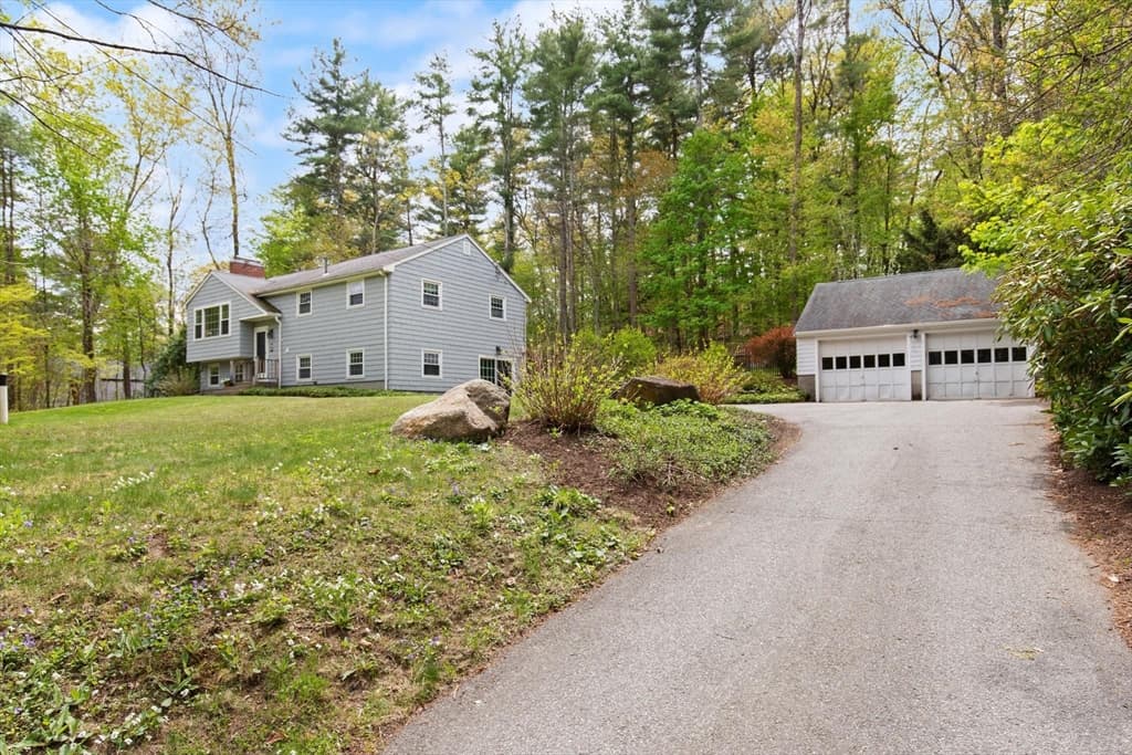 Single Family Residence at 395 North Rd, Sudbury MA 01776, Sudbury, photo 2 of 28