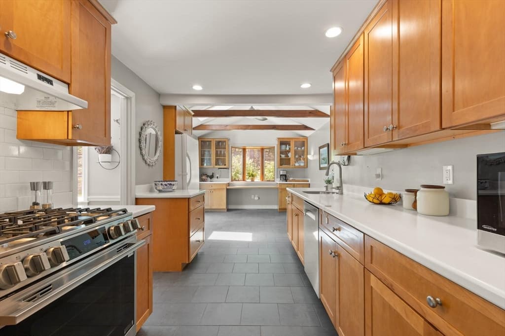 Single Family Residence at 395 North Rd, Sudbury MA 01776, Sudbury, photo 6 of 28