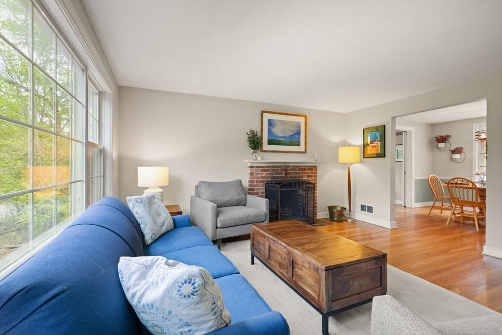 Single Family Residence at 395 North Rd, Sudbury MA 01776, Sudbury, photo 5 of 28