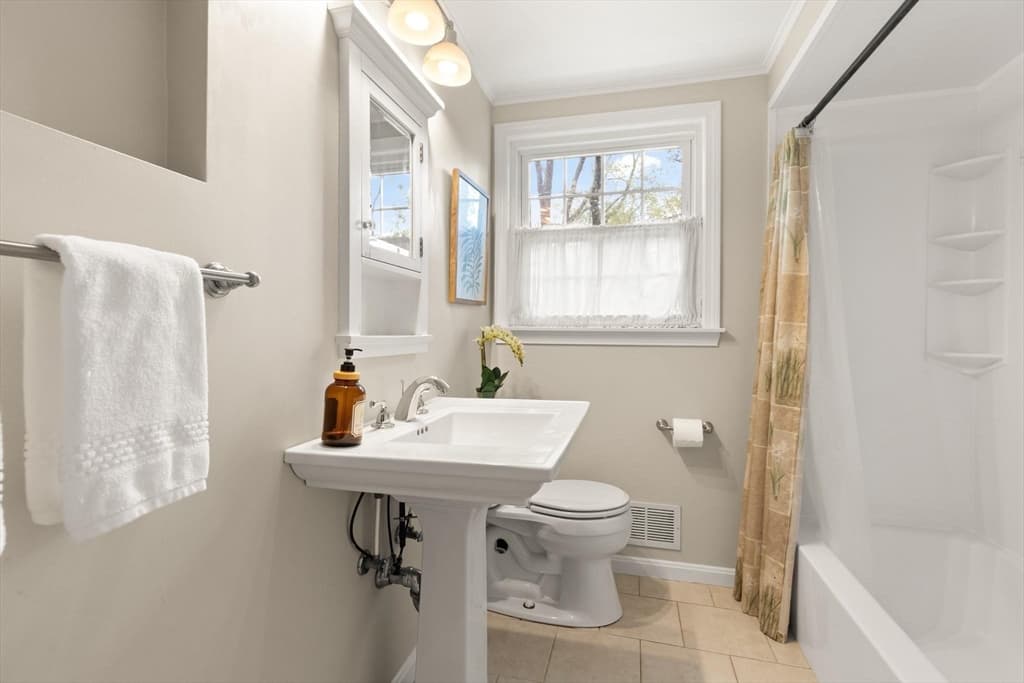 Single Family Residence at 395 North Rd, Sudbury MA 01776, Sudbury, photo 18 of 28
