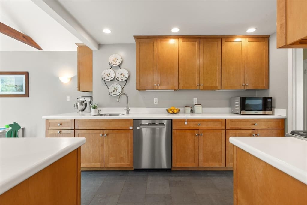 Single Family Residence at 395 North Rd, Sudbury MA 01776, Sudbury, photo 11 of 28