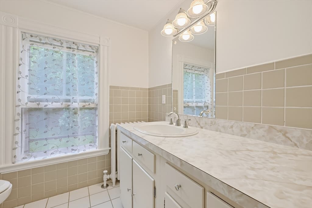 78 Franklin St, Wrentham MA 02093 photo 27