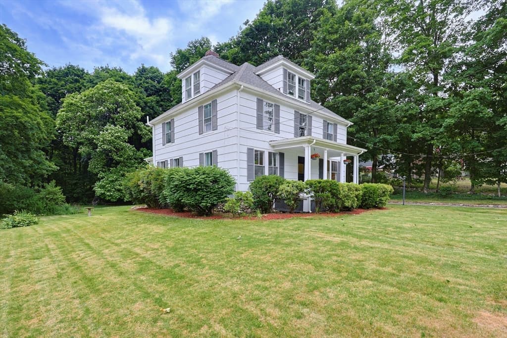 78 Franklin St, Wrentham MA 02093 photo 6