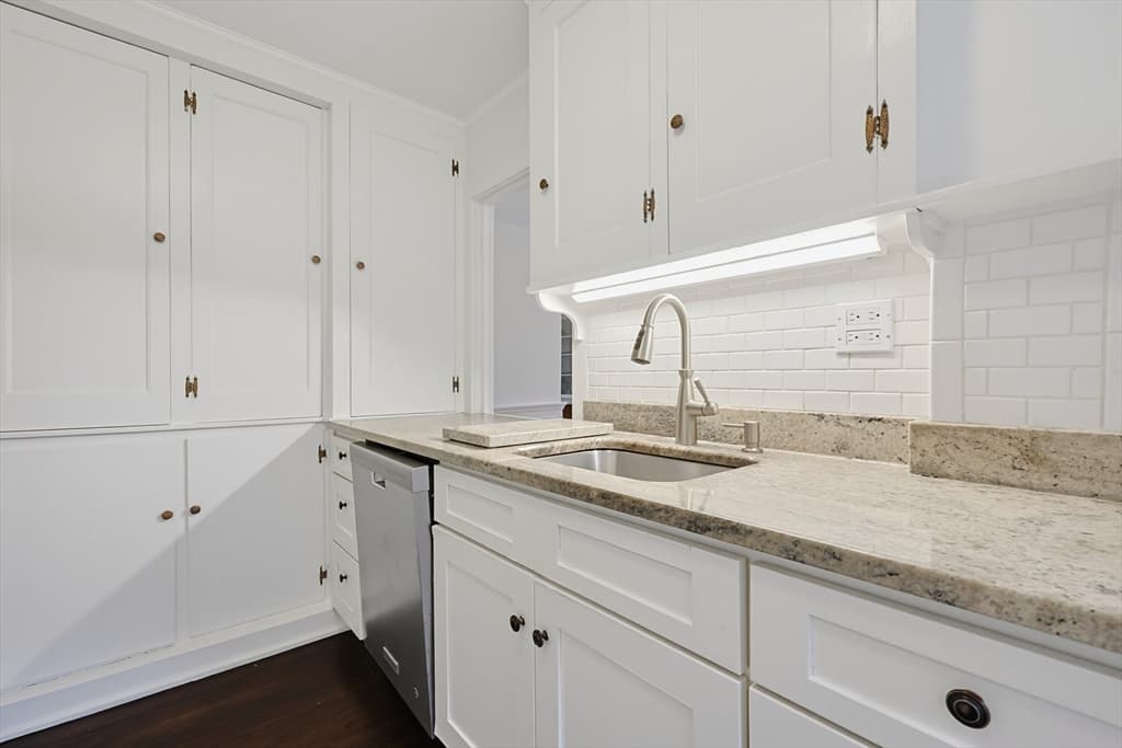 78 Franklin St, Wrentham MA 02093 photo 10